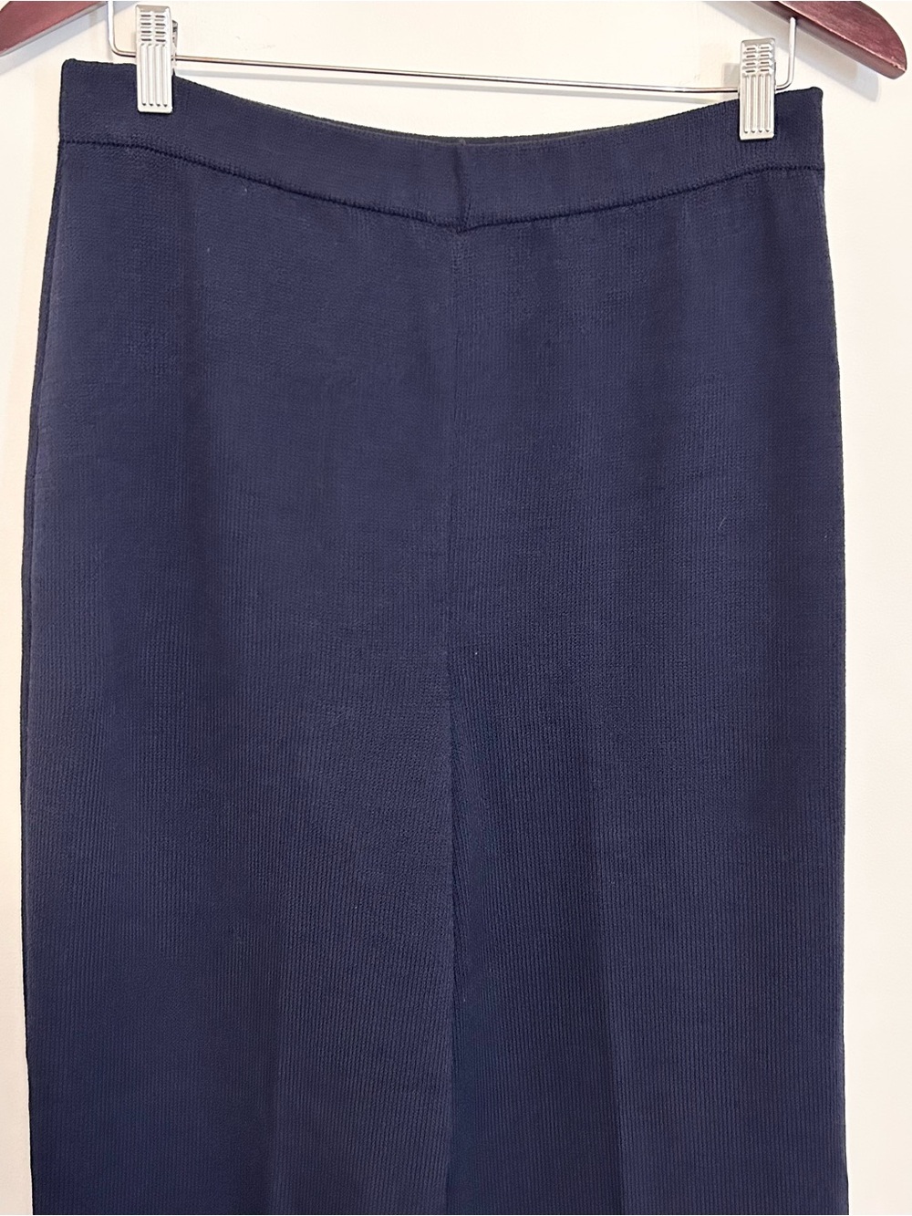 St. John Collection Santana Knit Navy Wide Leg Pants Pull-on Size 8 - Picture 2 of 7